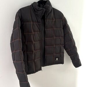 Kenneth Cole Reaction black down puffer jacket with red trim size Large